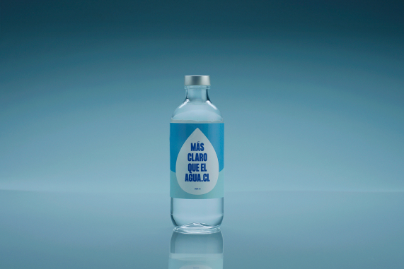 Más claro que el agua